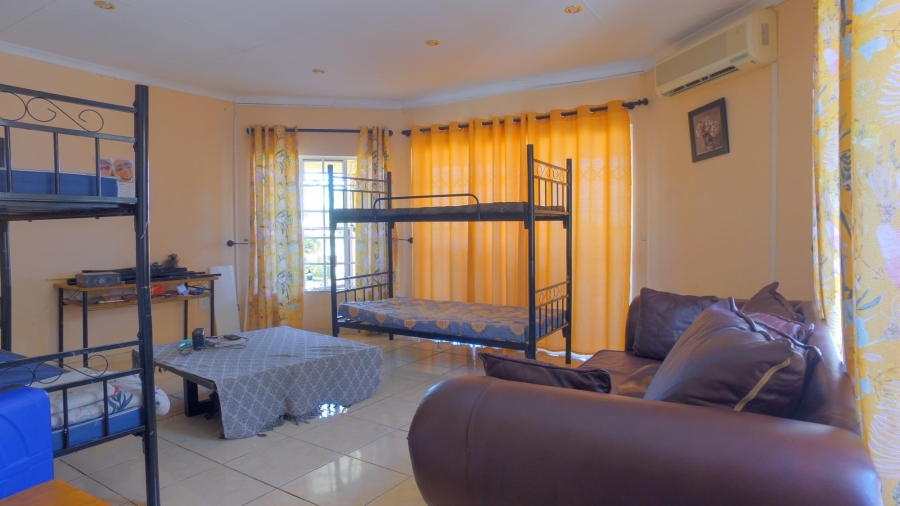 3 Bedroom Property for Sale in Safari Gardens North West